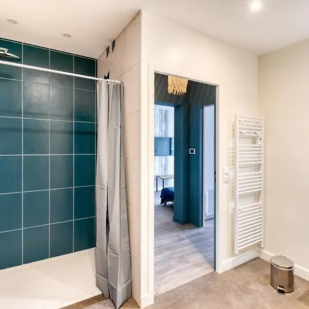 Du Thouet - Appt Avec Piscine Partagee Апартаменты