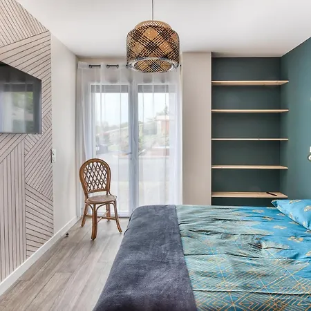 Du Thouet - Appt Avec Piscine Partagee *