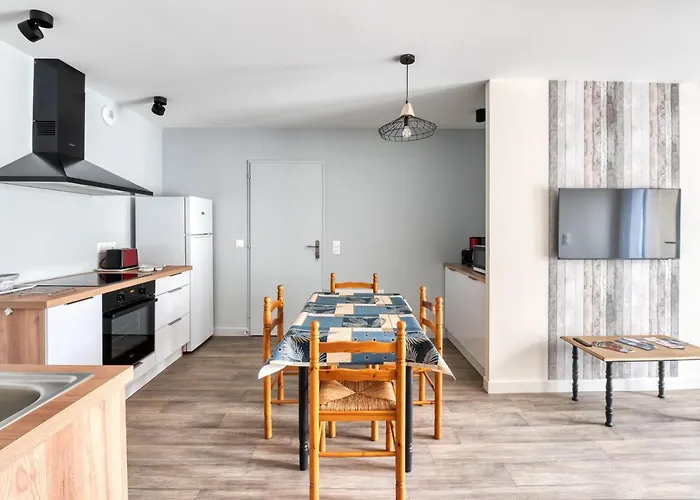 Apartment Du Thouet - Appt Avec Piscine Partagee Montreuil-Bellay